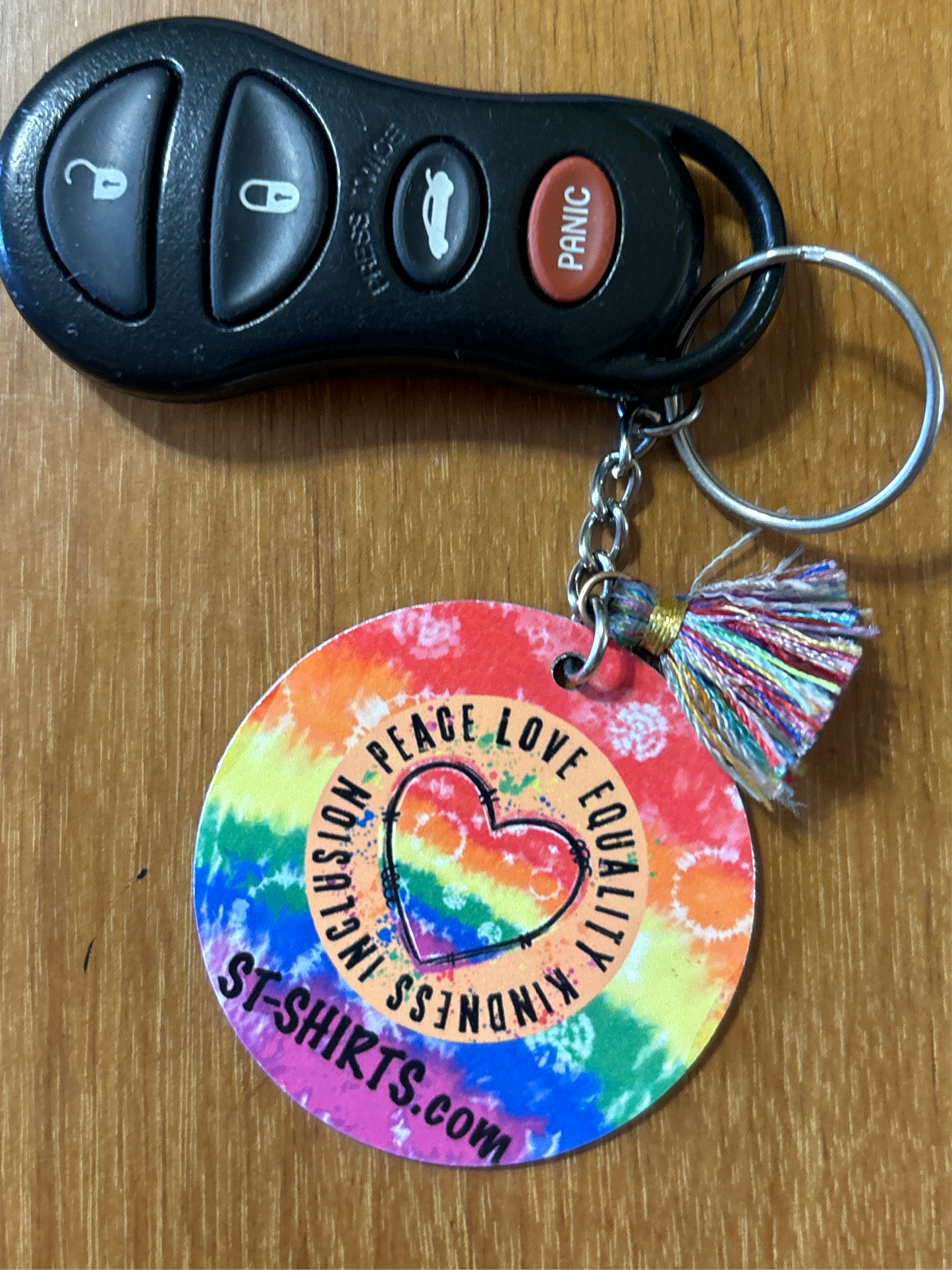 ST-Shirts Rainbow Keychain